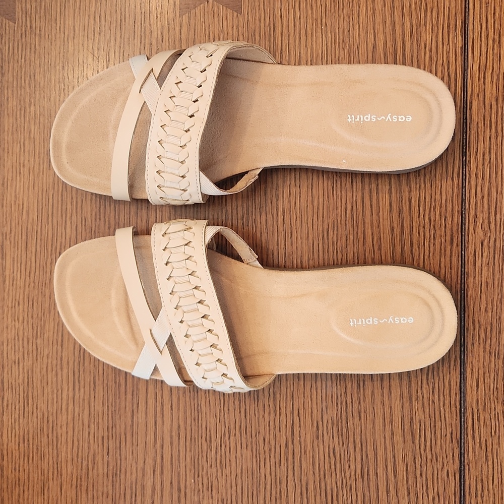 Easy Spirit Size 10 Tan Sandals